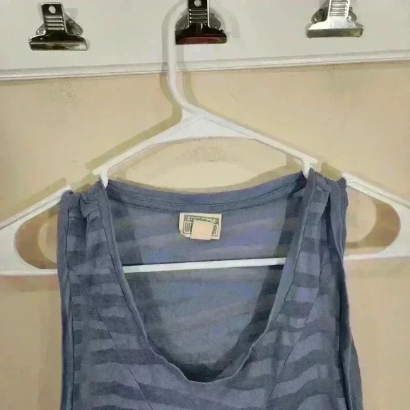 Converse tiger print burns out tank size xs - Picture 3 of 6